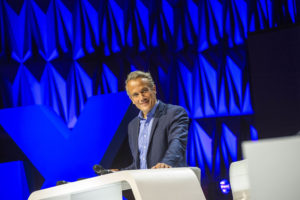 Alexandre Schabel journaliste animateur de conventions Paris Lyon